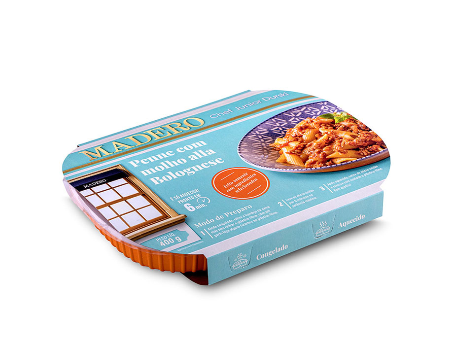 Penne com molho alla bolognese